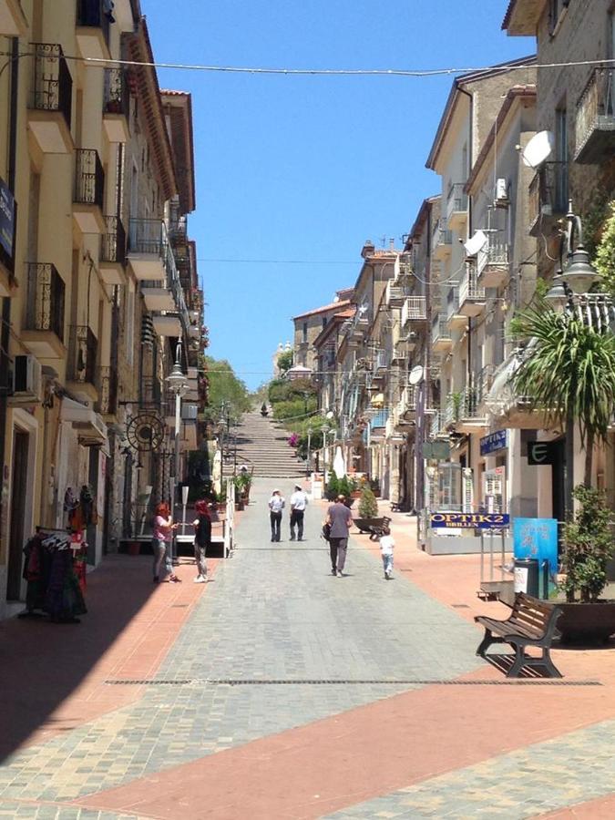 Panoramic Apartments In Villa In Center "The Beach And The Cliff" 1 Agropoli Exterior photo