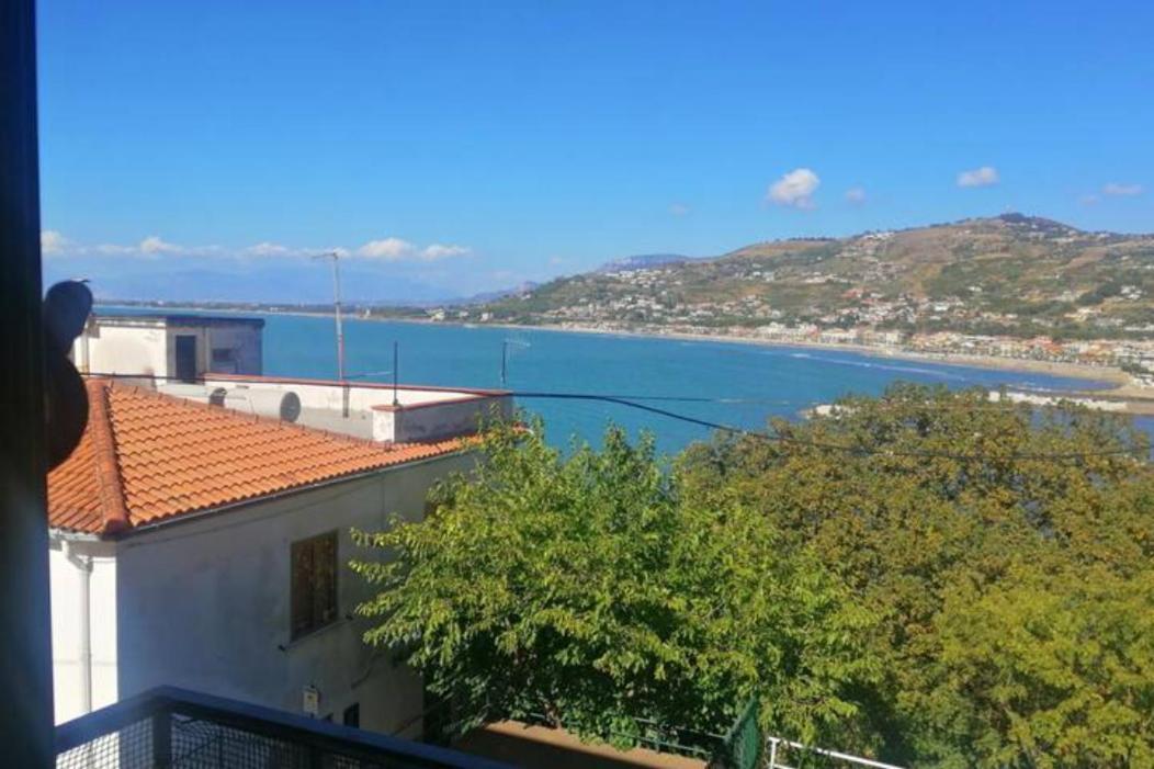 Panoramic Apartments In Villa In Center "The Beach And The Cliff" 1 Agropoli Exterior photo