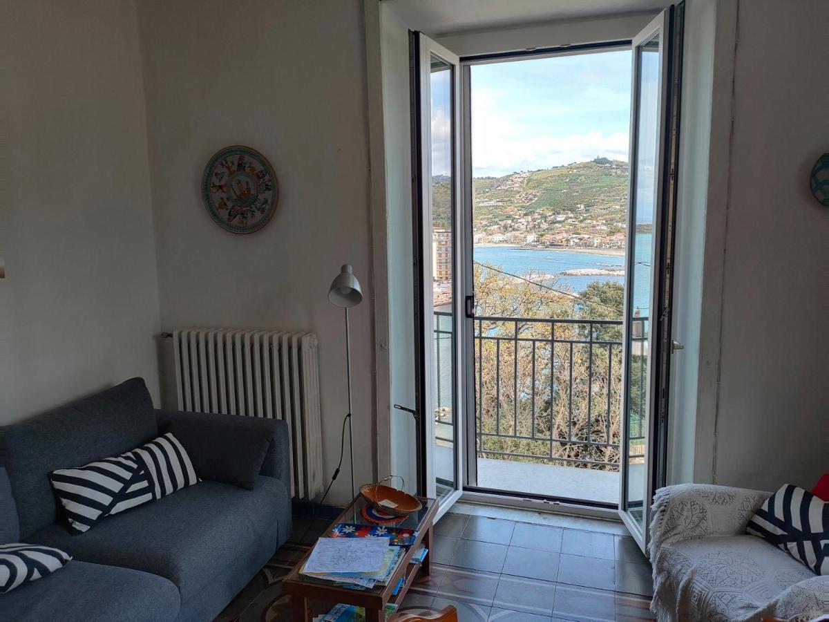Panoramic Apartments In Villa In Center "The Beach And The Cliff" 1 Agropoli Exterior photo